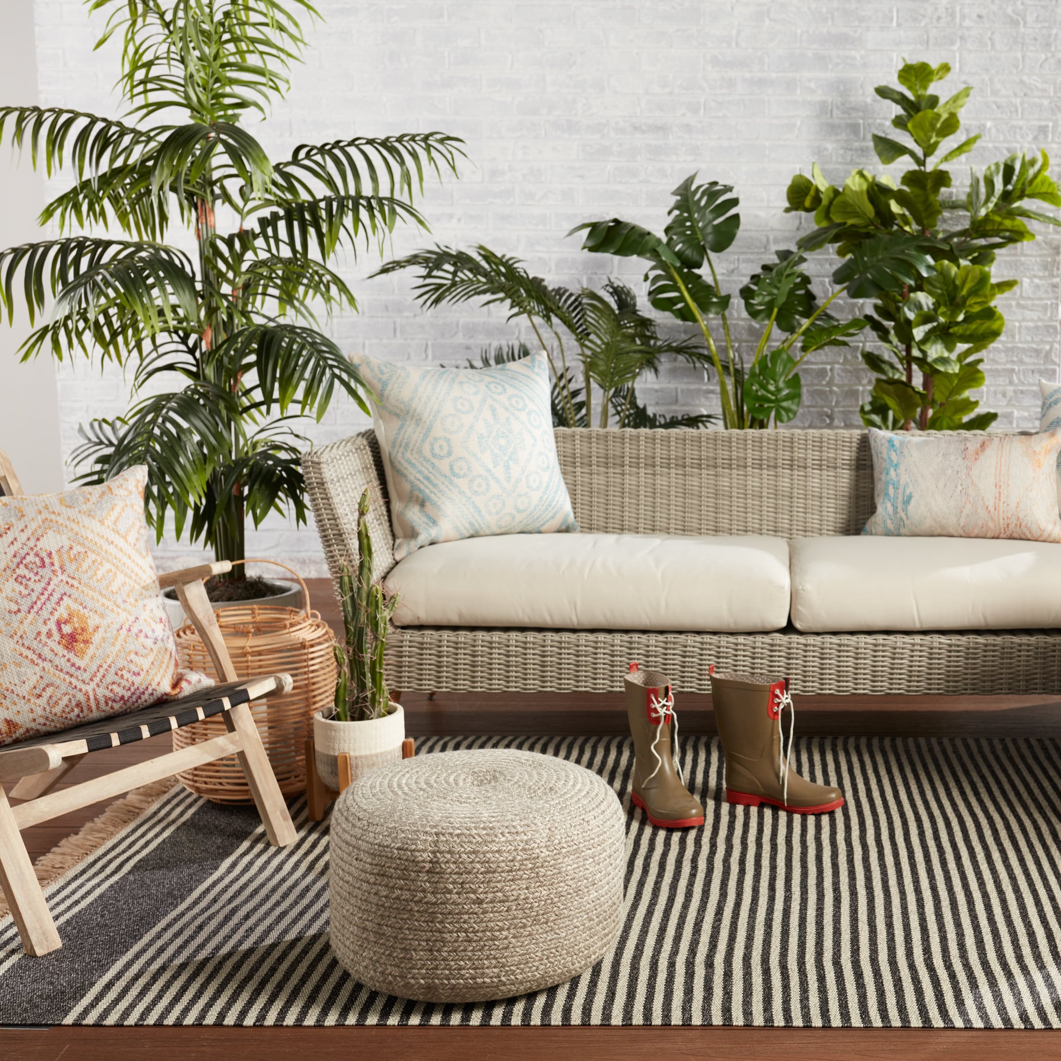 Jaipur Living POF100488 Stools-Ottomans - View #4