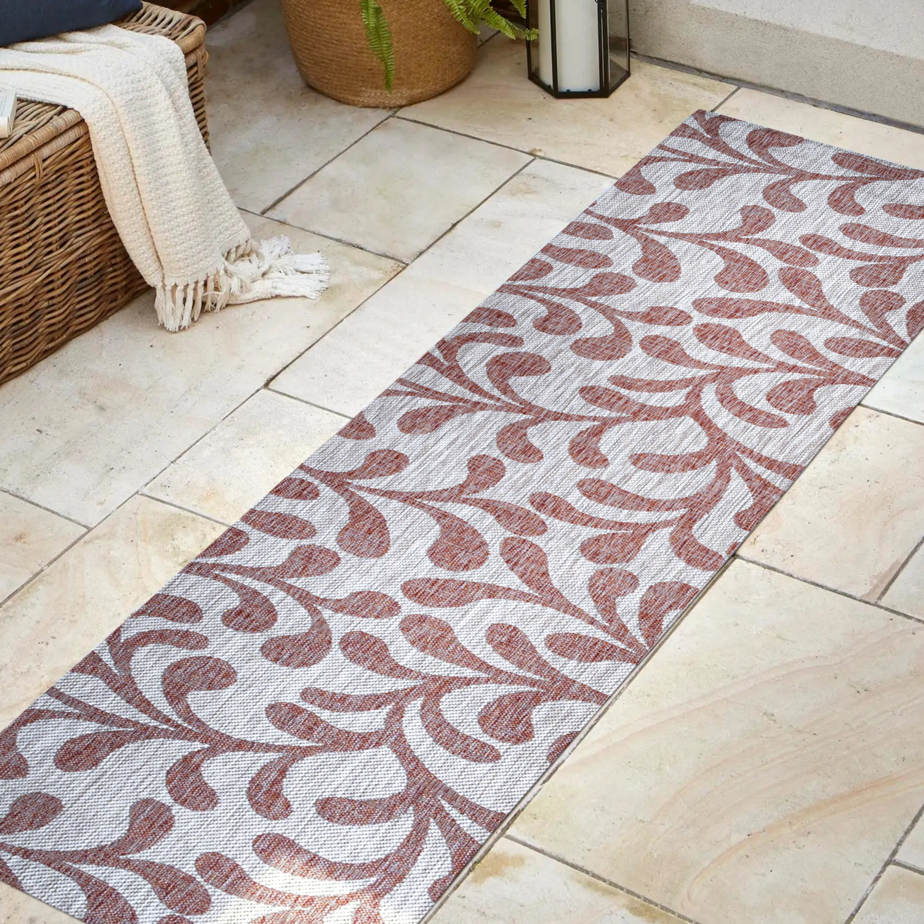 Red and Beige 2x8 Synthetic Indoor/Outdoor Runner Rug