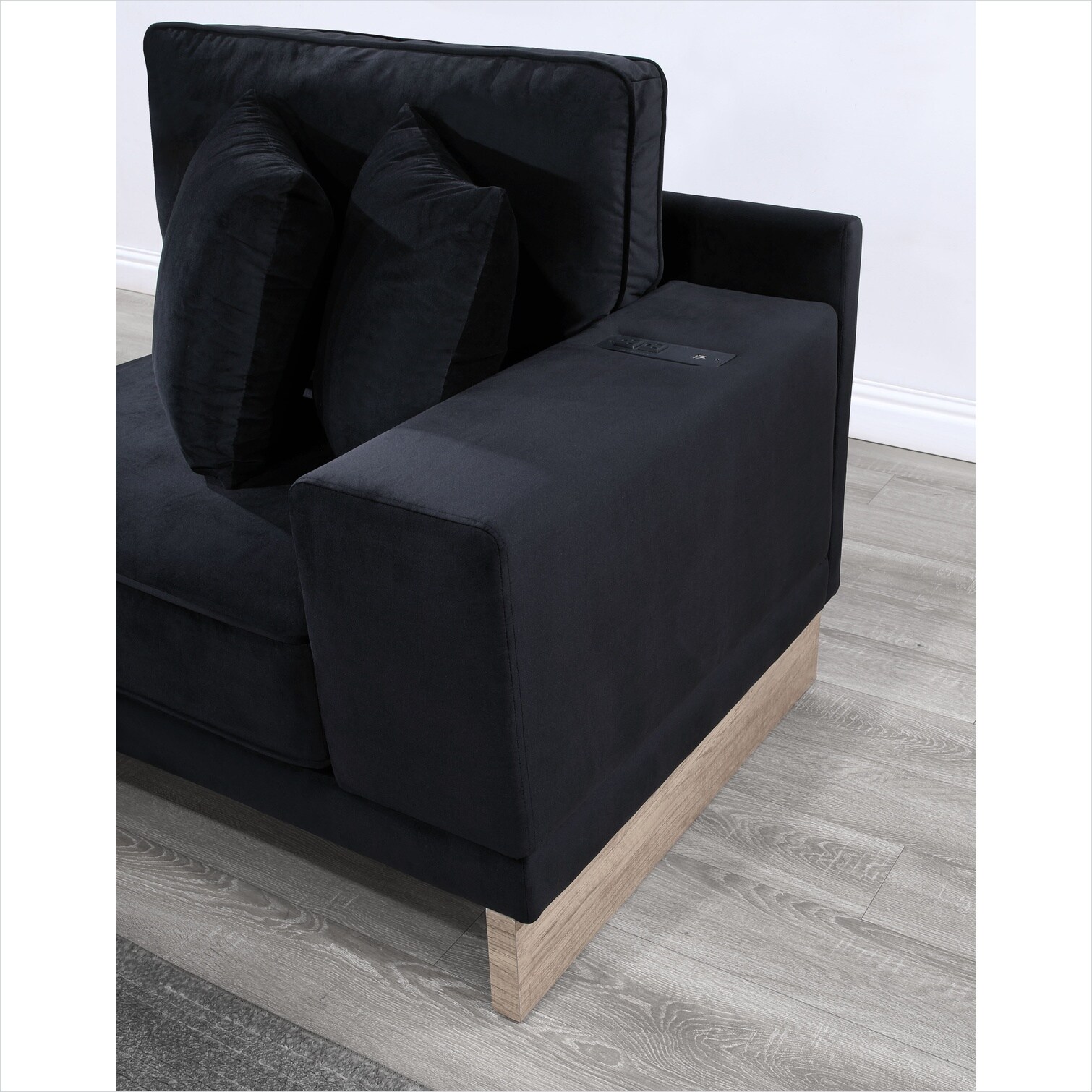 Naturefalls V7QOUA639V07 Sofas-Loveseats - View #3