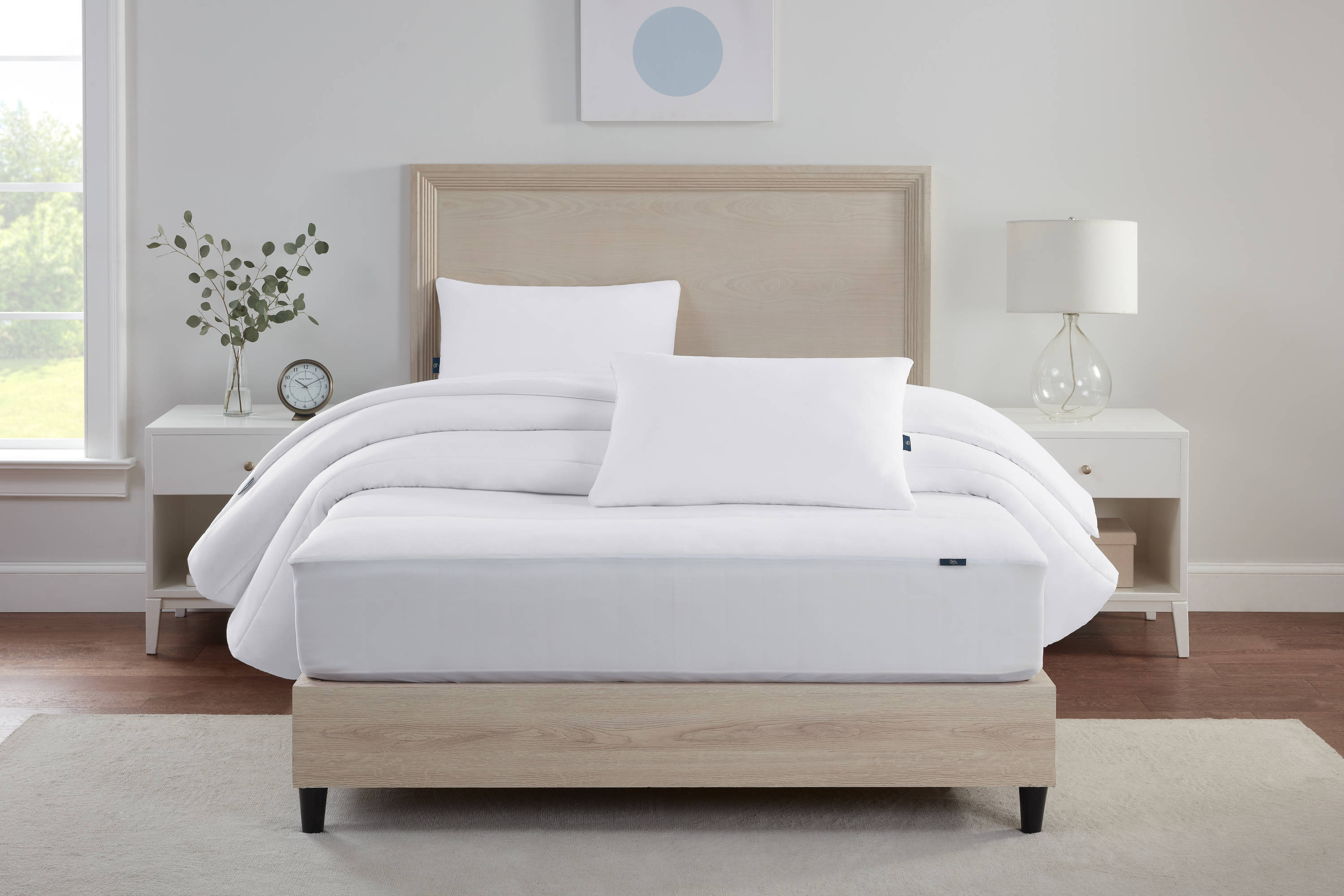 Serta White Solid Twin/Twin Xl Comforter Nylon with (Down Alternative Fill)  in the Comforters & Bedspreads department at