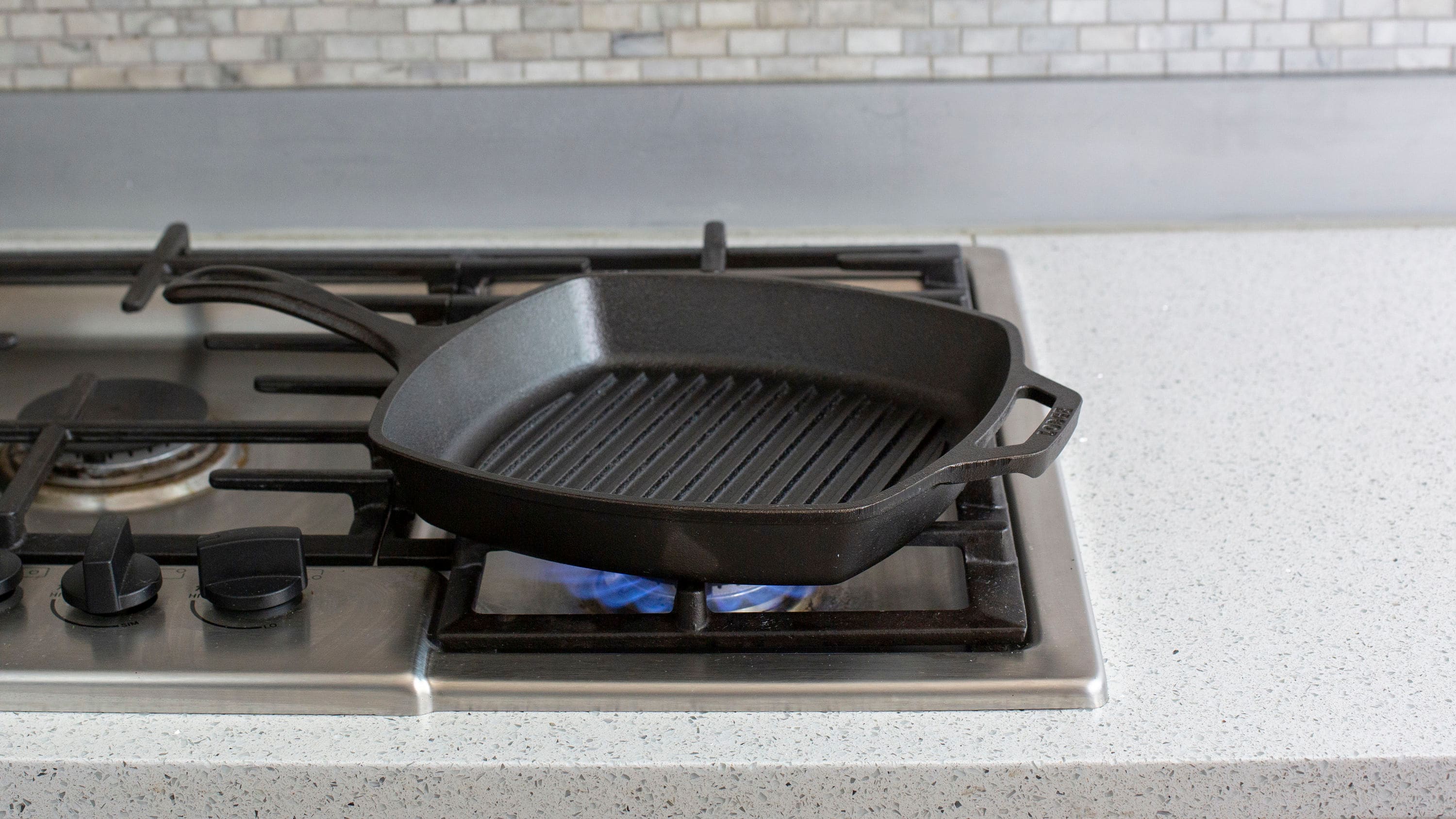 Lodge Cast Iron Griddle Cast Iron Non-stick Griddle in the Grill Cookware  department at