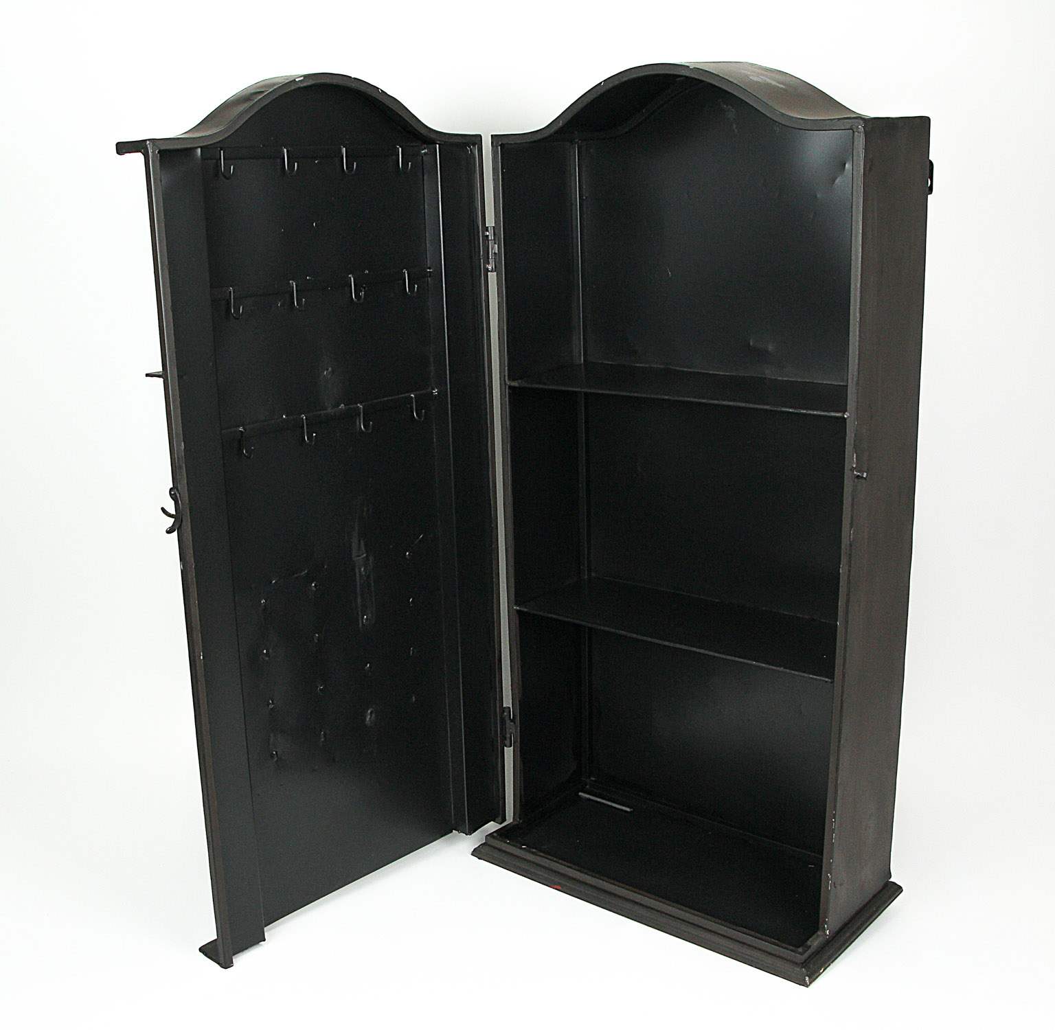 Crestview Collection CVFZR458 chests - View #2