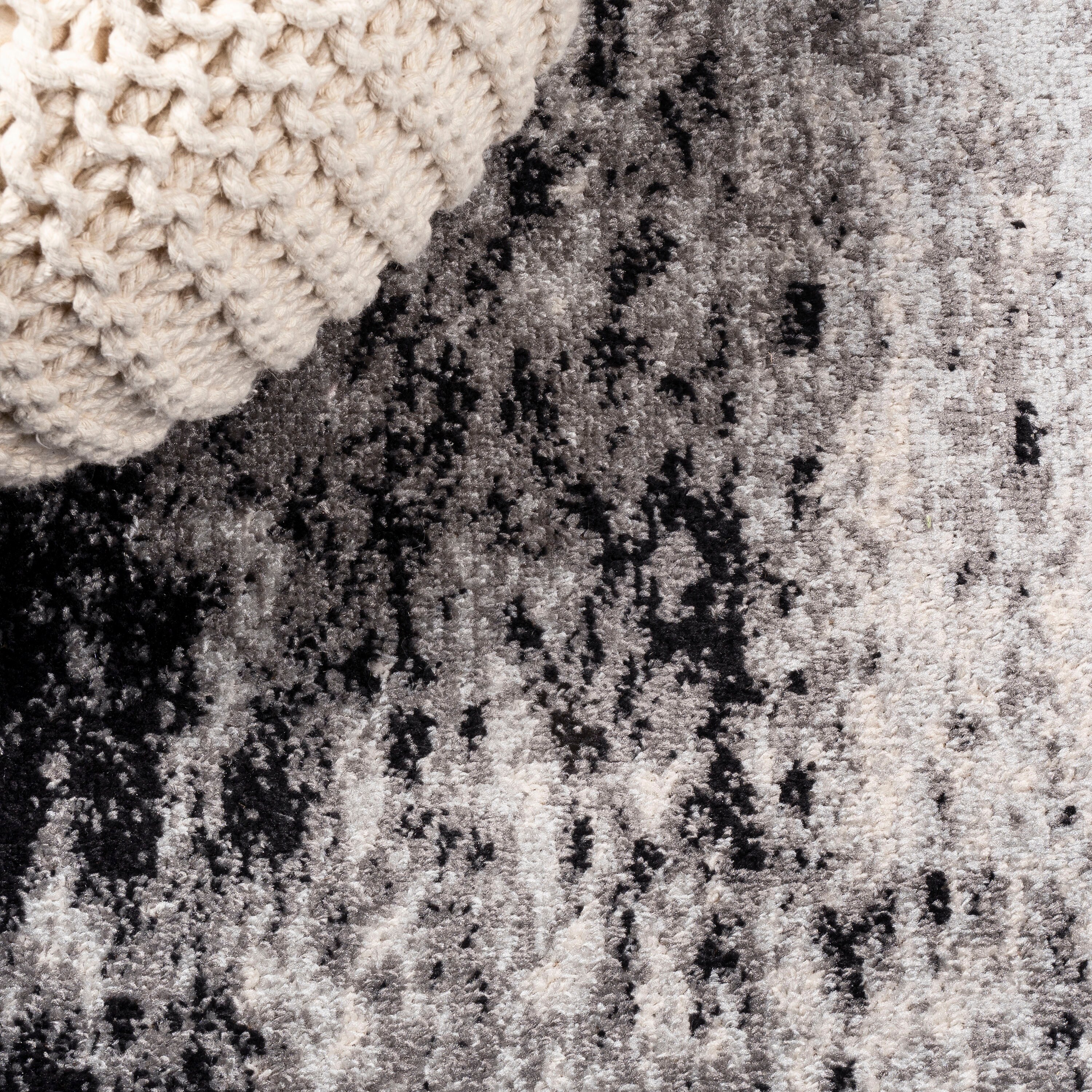 Storm Gray/Cream Abstract Synthetic 4' x 6' Easy Care Rug