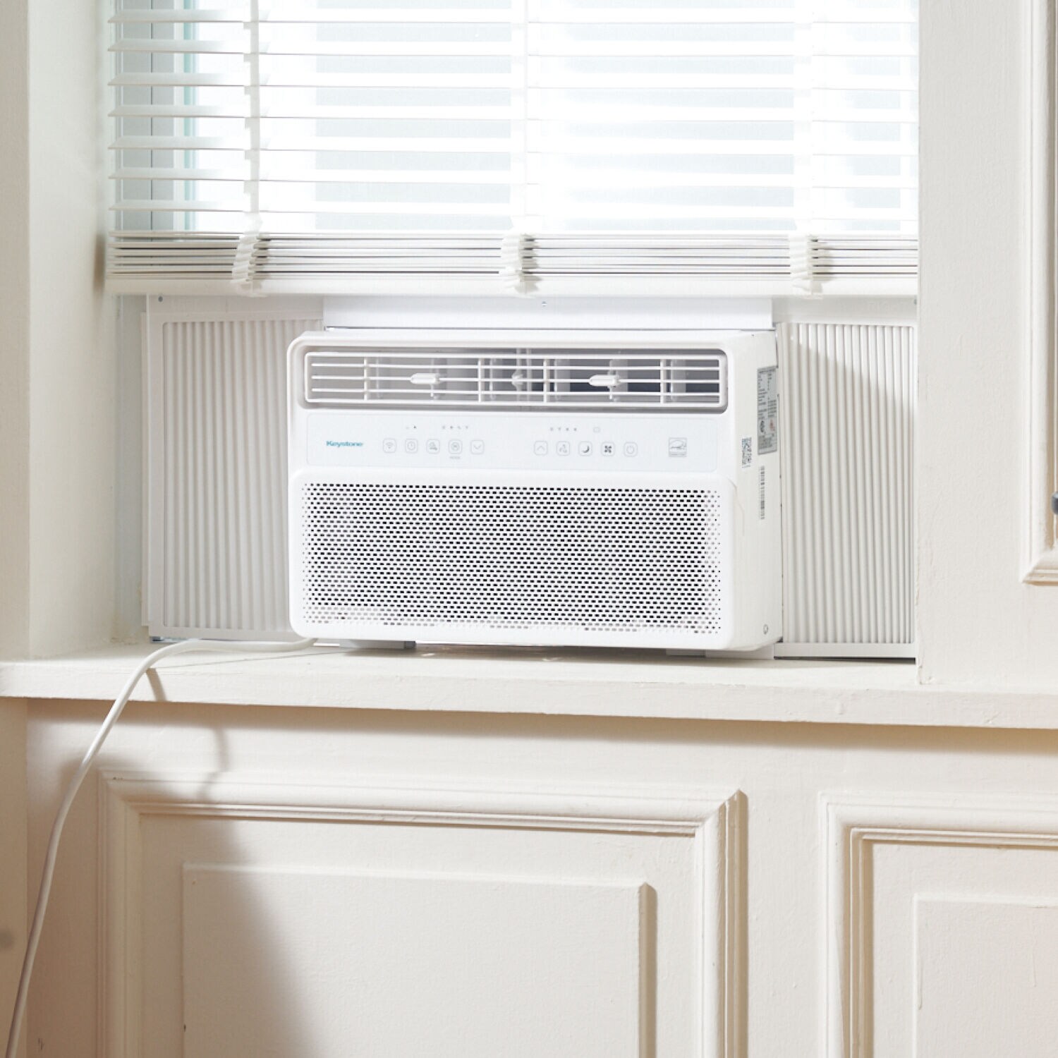 Keystone 1000-sq ft Window Air Conditioner with Remote (230 Volts ...