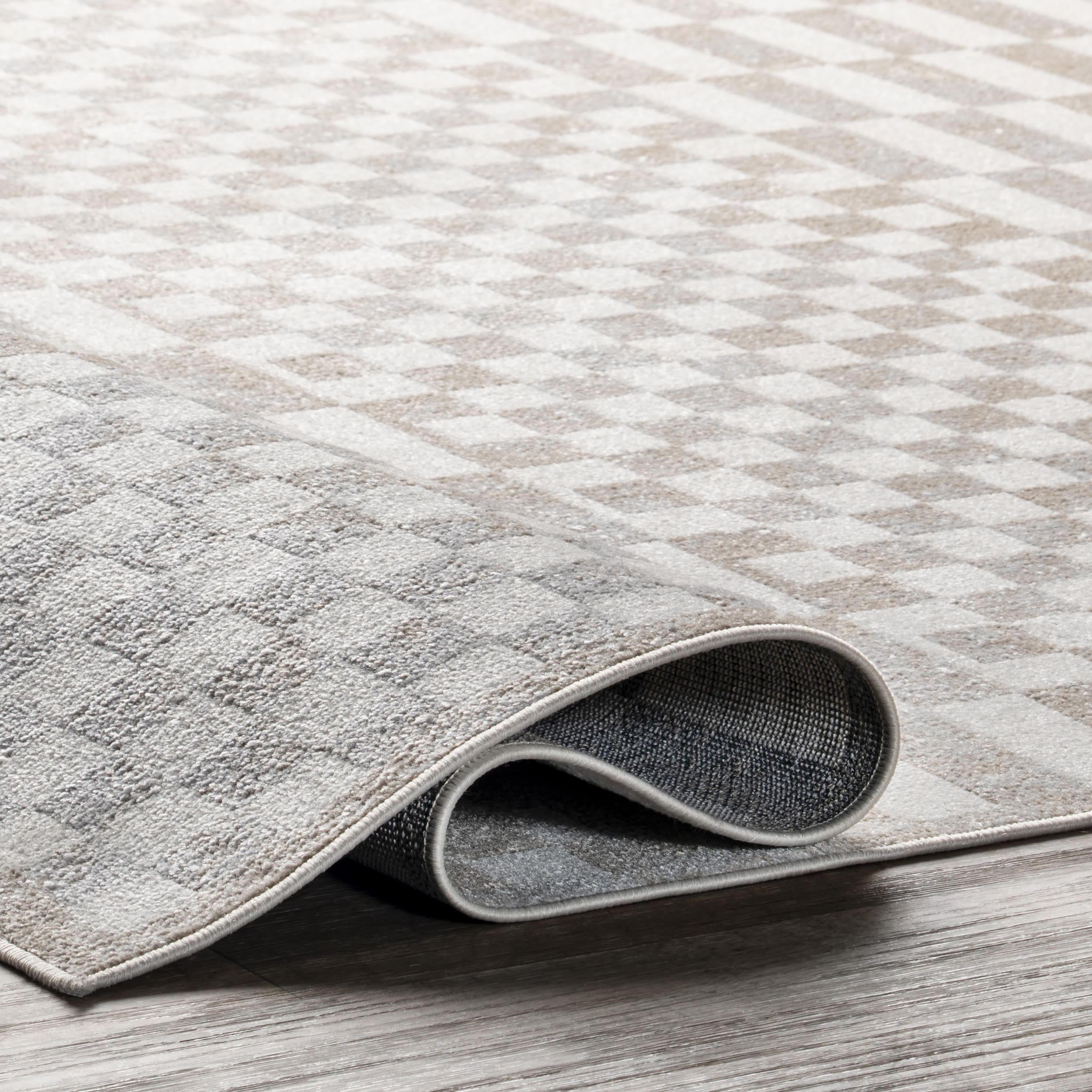 Beige and White Geometric 4' x 6' Washable Area Rug