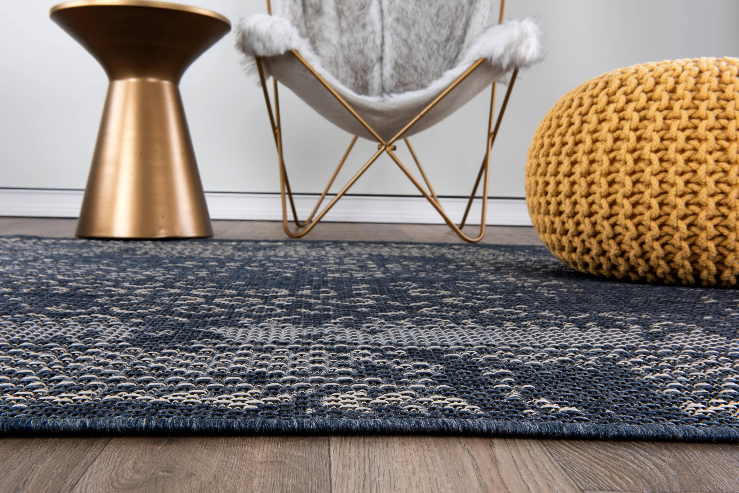 Blue Geometric Synthetic Flat Woven 5' x 7' Area Rug