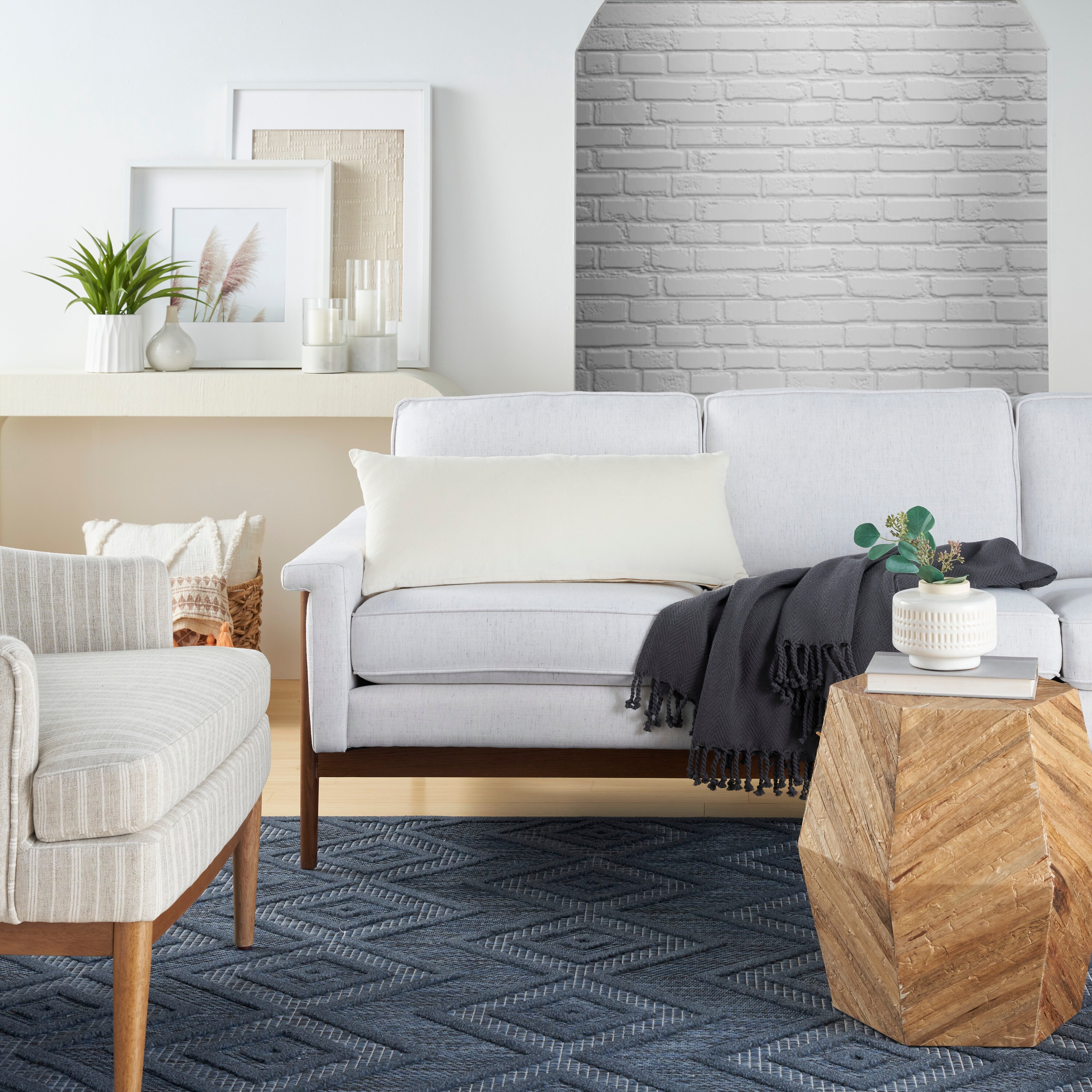 Mina Victory 798019004637 Accent-Pillows - View #3