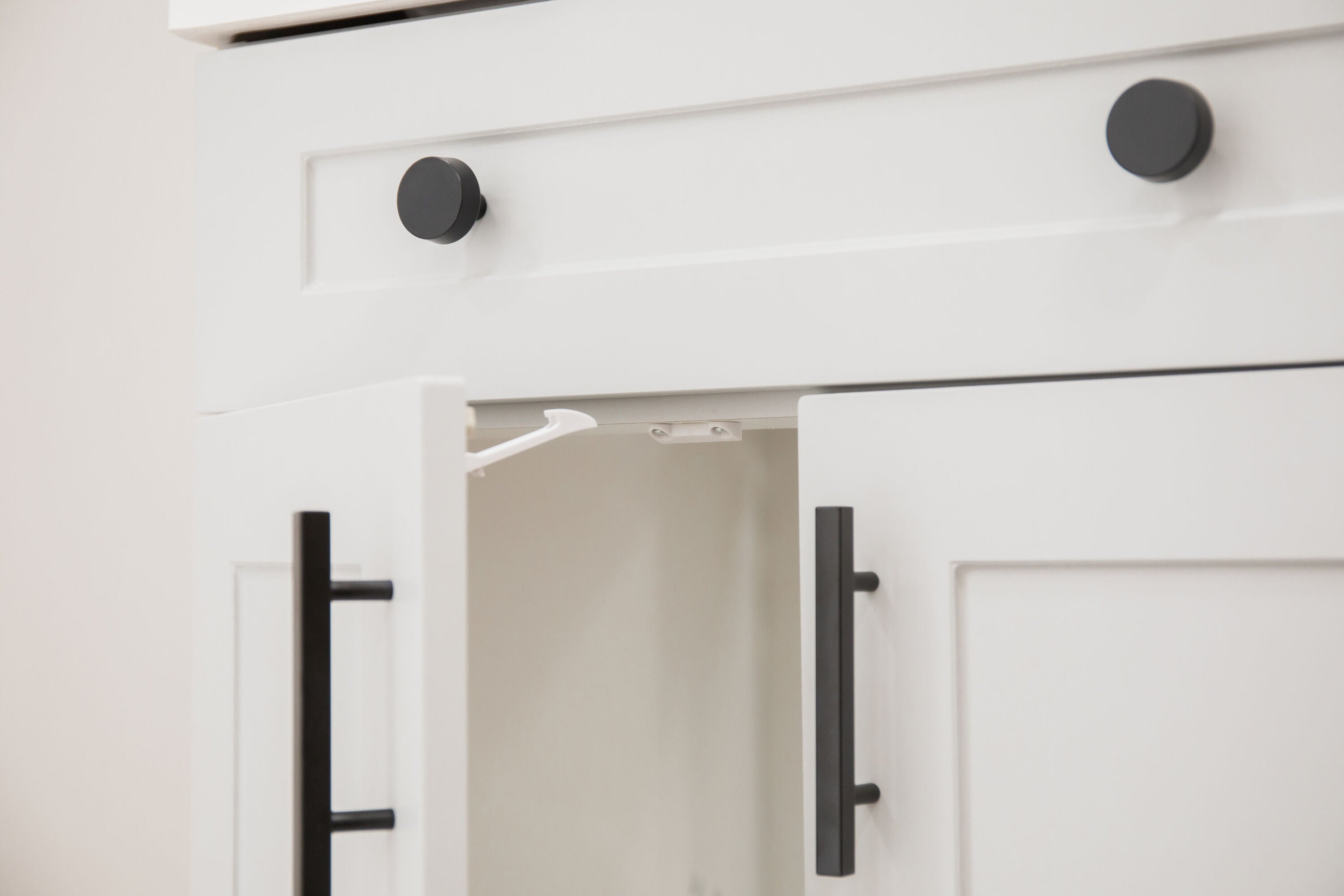 Generic Refrigerator Locks Baby Fridge Locks Cabinet Drawer Door Lock for  Kids Children Baby Black,4 PCS