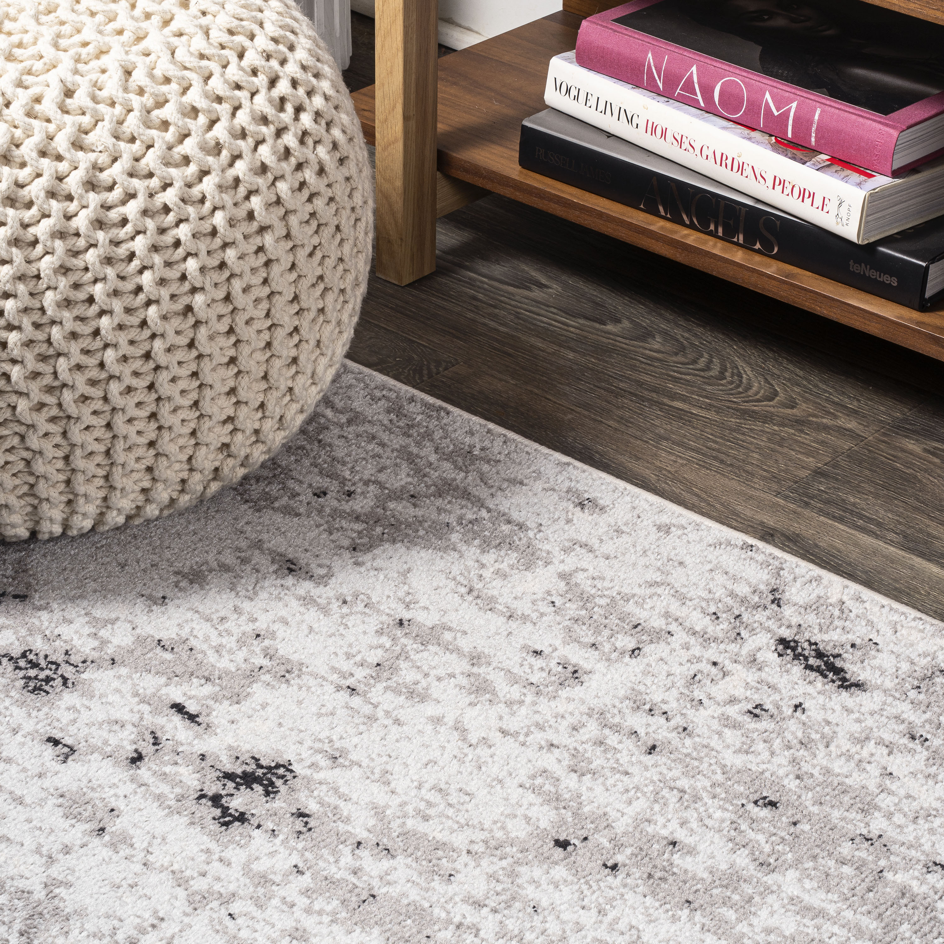 Storm Gray/Cream Abstract Synthetic 4' x 6' Easy Care Rug