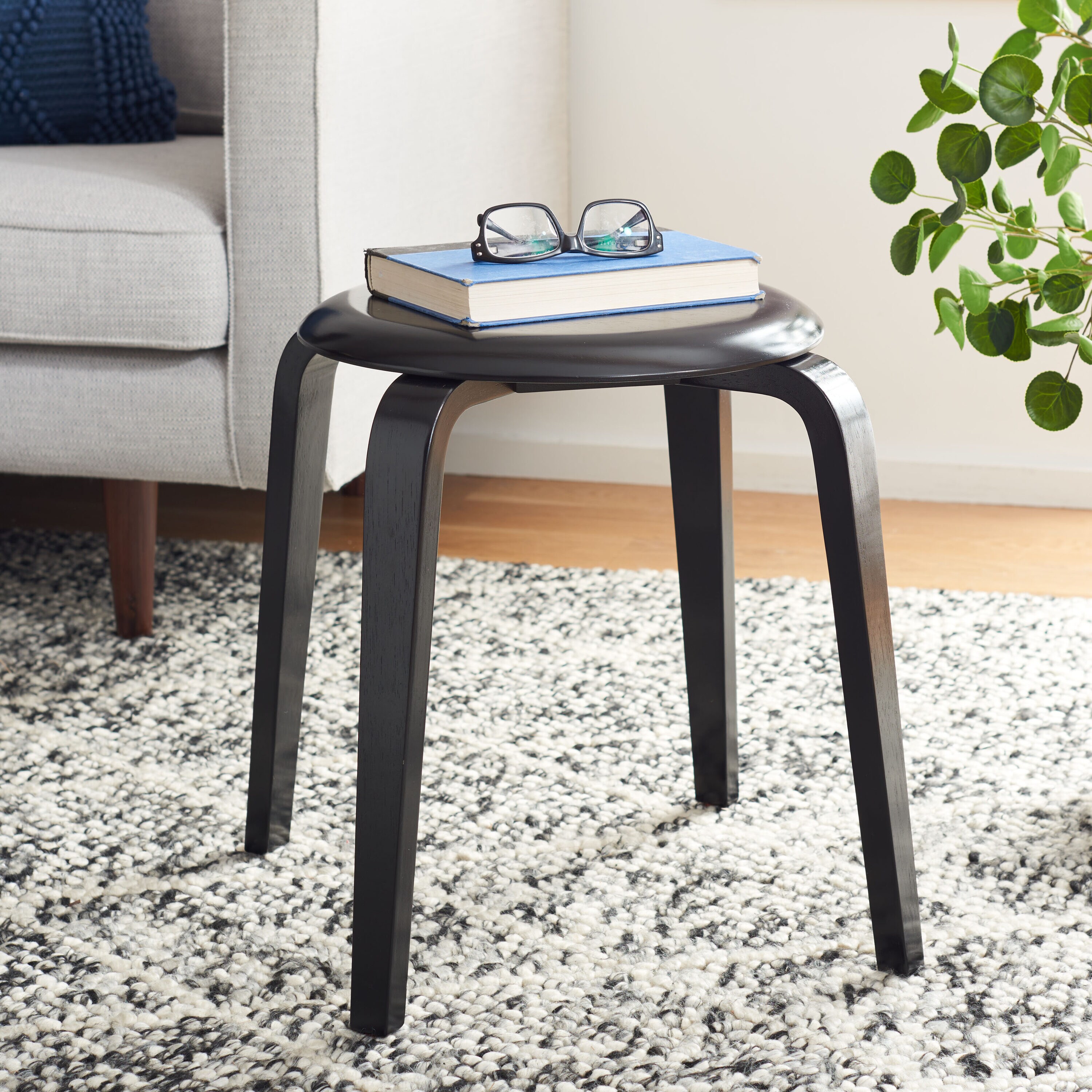 Safavieh Black 18.3-in H Short Stackable Wood Bar Stool