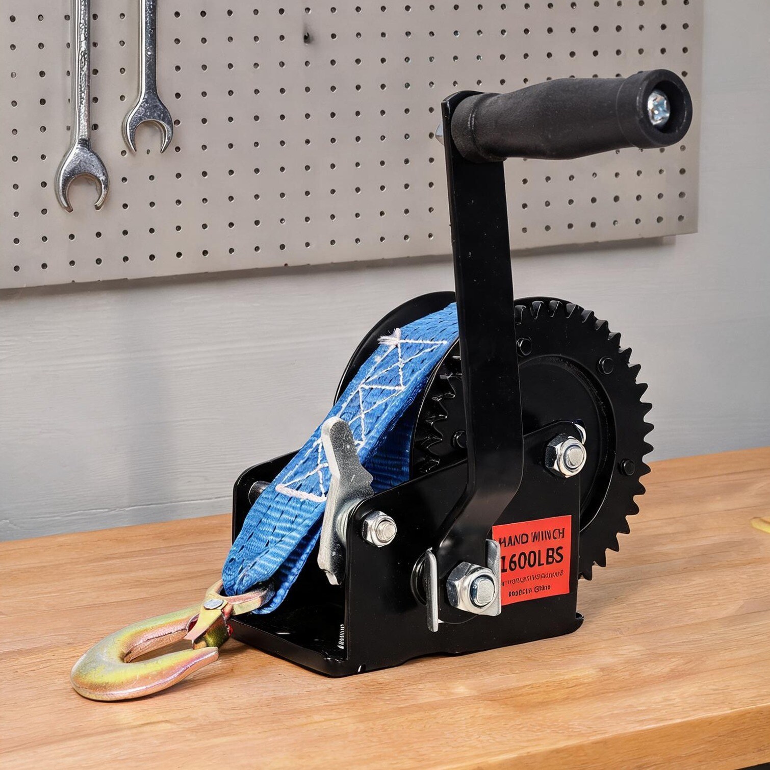 Watnature Storage 26 in Winche for Outdoor Space in Black Steel with ergonomic grip Matte black portable hand winch #WNMCDBQW40IB