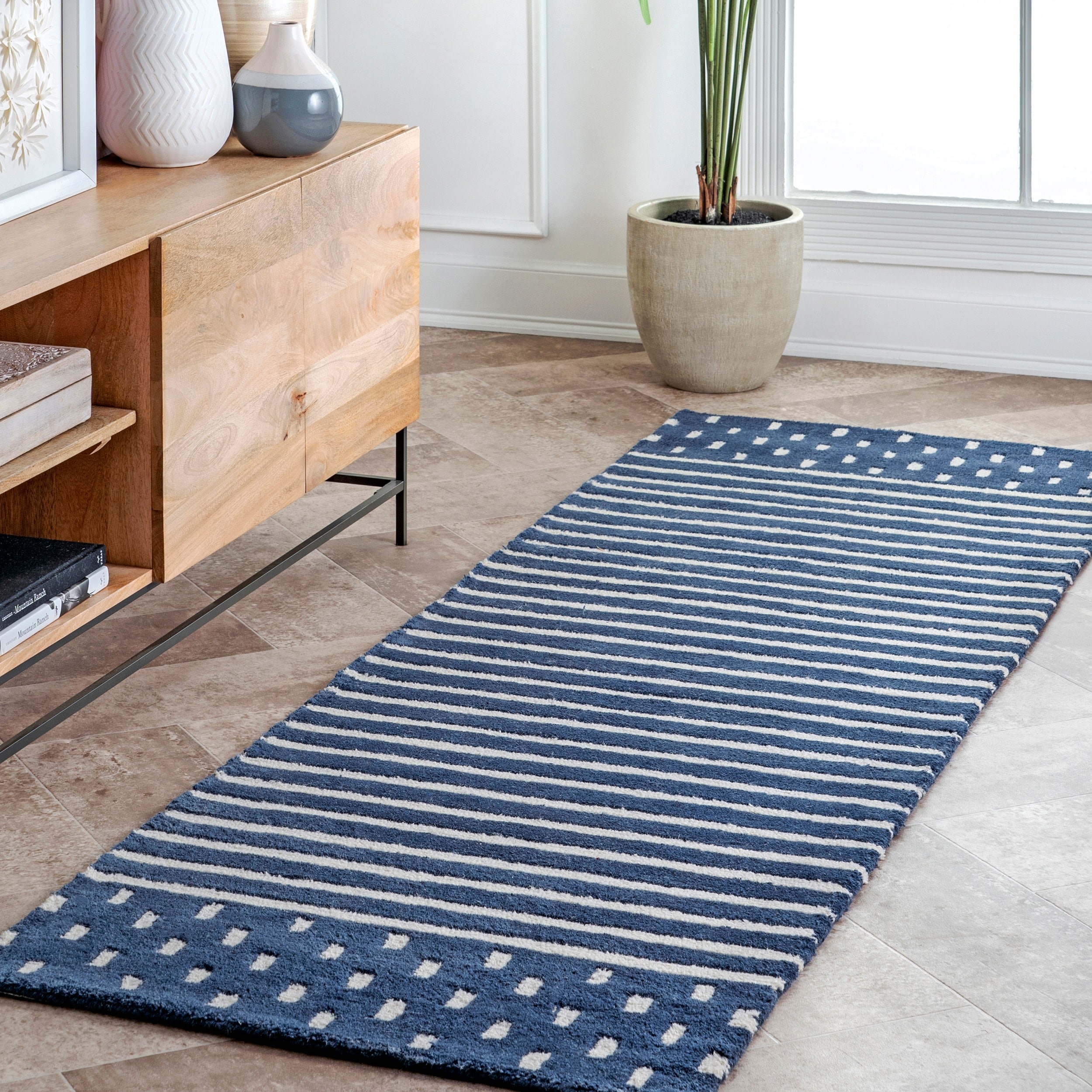 nuLOOM MTNR01A-2608 Nora 2 x 8 (ft) Tufted Wool Navy Rectangular Indoor Stripe Global Runner rug