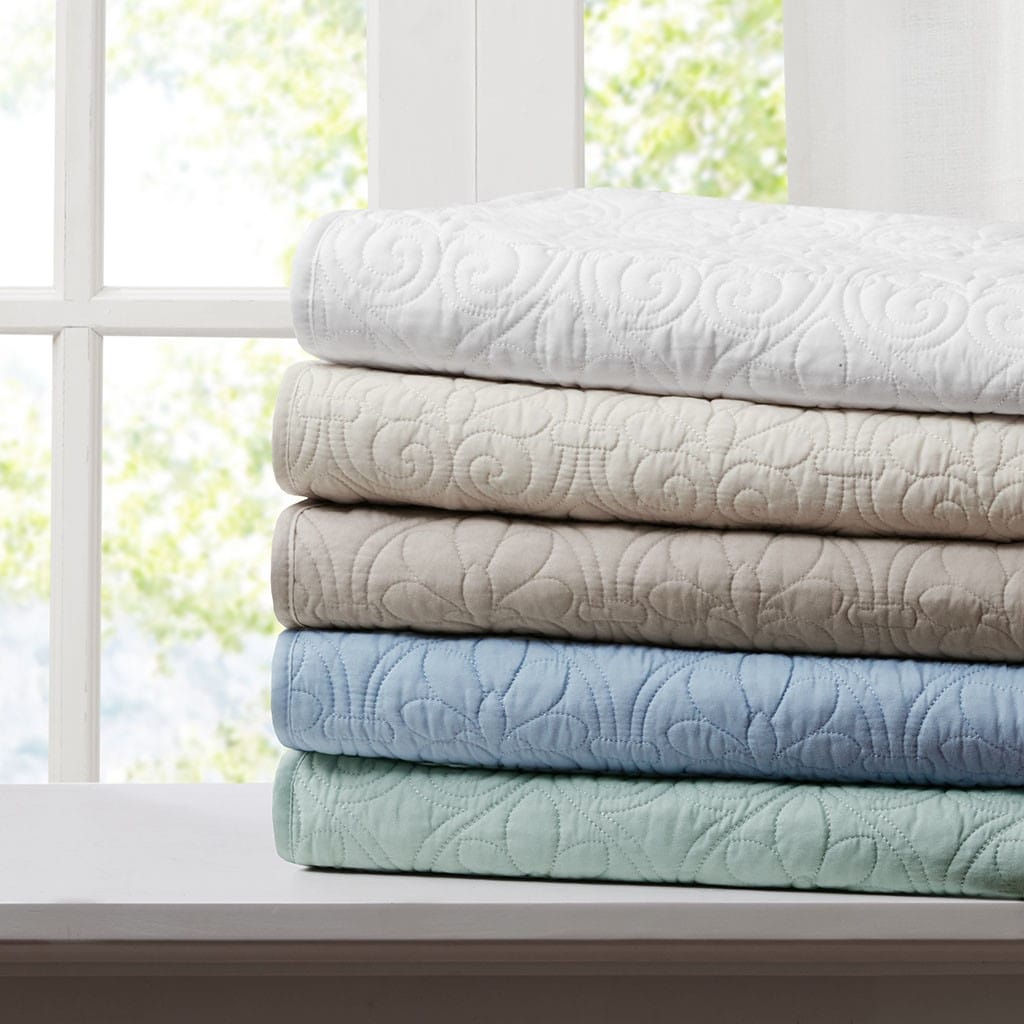 Gracie Mills 7892-05PM Blankets-And-Throws - View #3