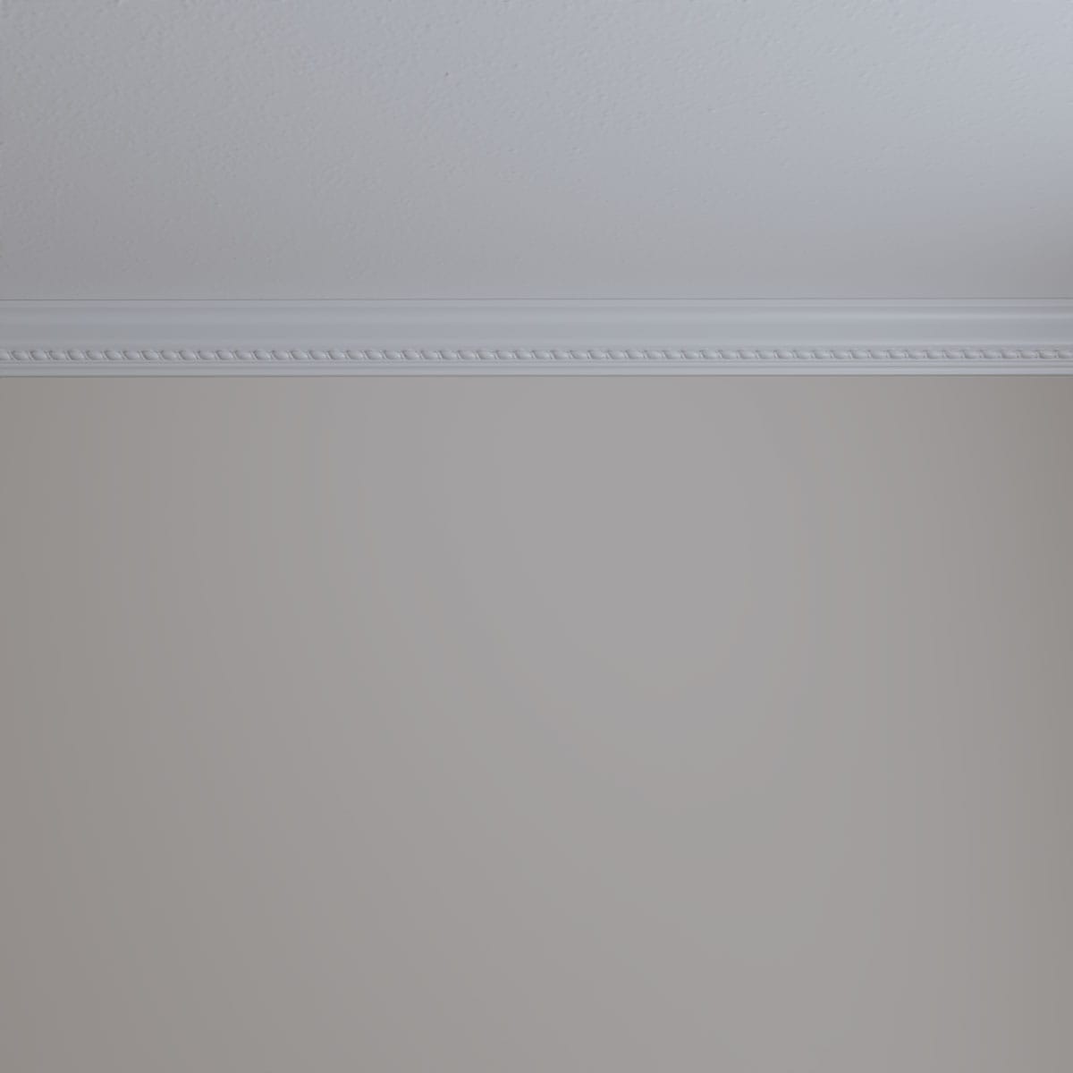 Elegant 94.5" Maria Polyurethane Chair Rail Moulding in White