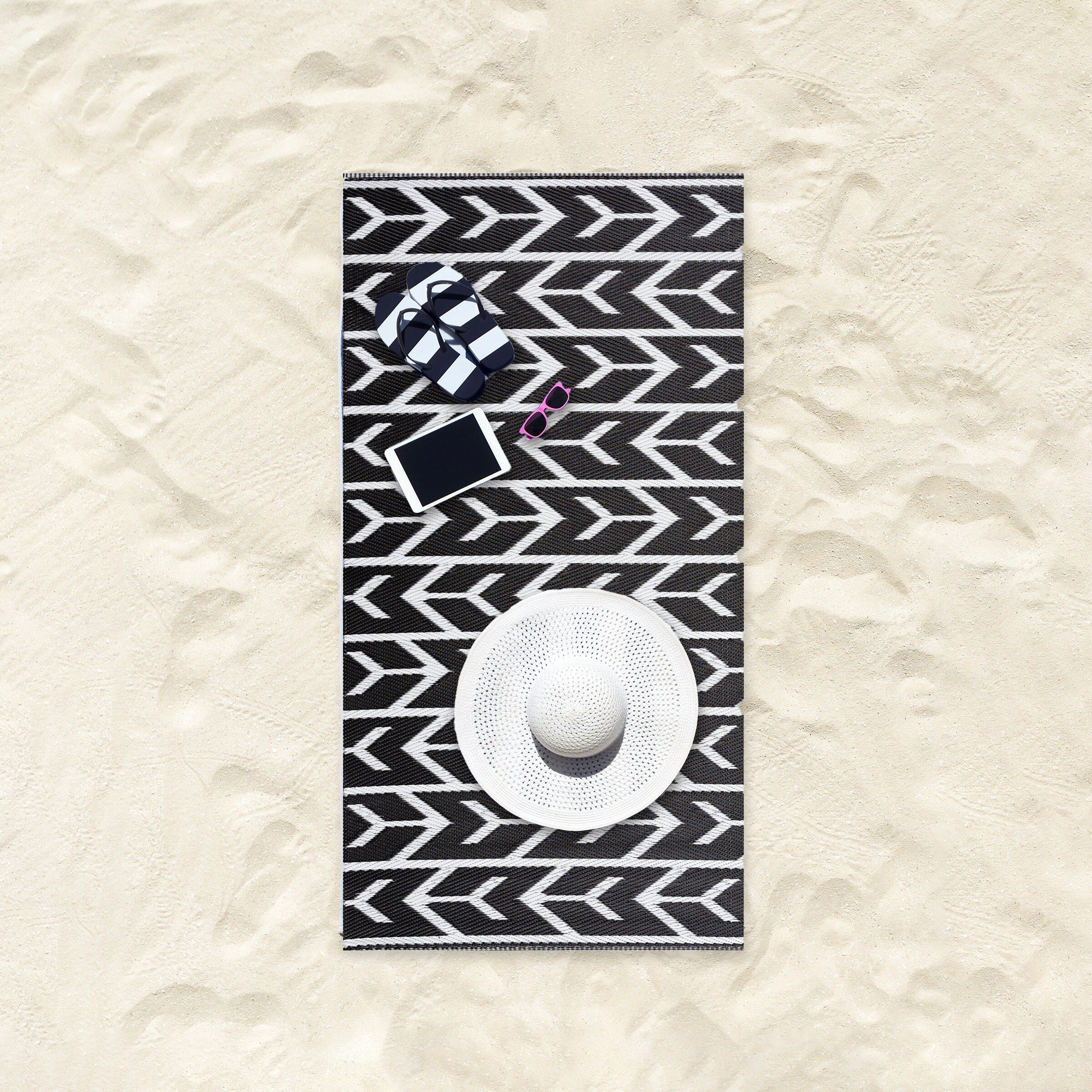 Playa Rug PLY-R-AMS-BW-2X6 rugs - View #7