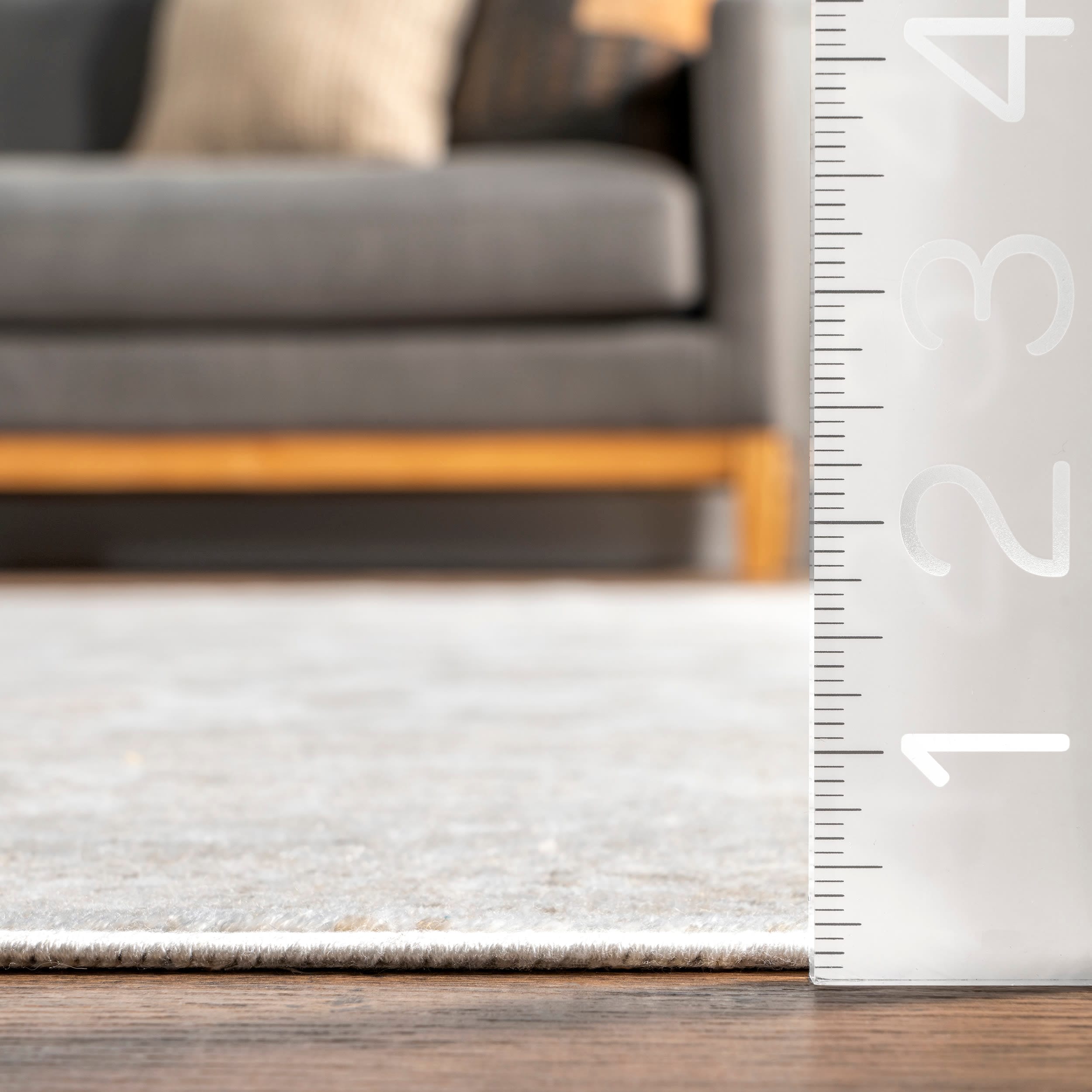 Ivory Floral Rectangular Viscose Area Rug with Fringe, 5' x 8'