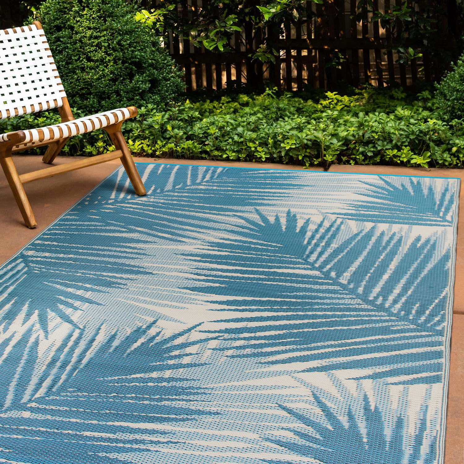 Tropical Blue Floral Reversible Synthetic Outdoor Area Rug