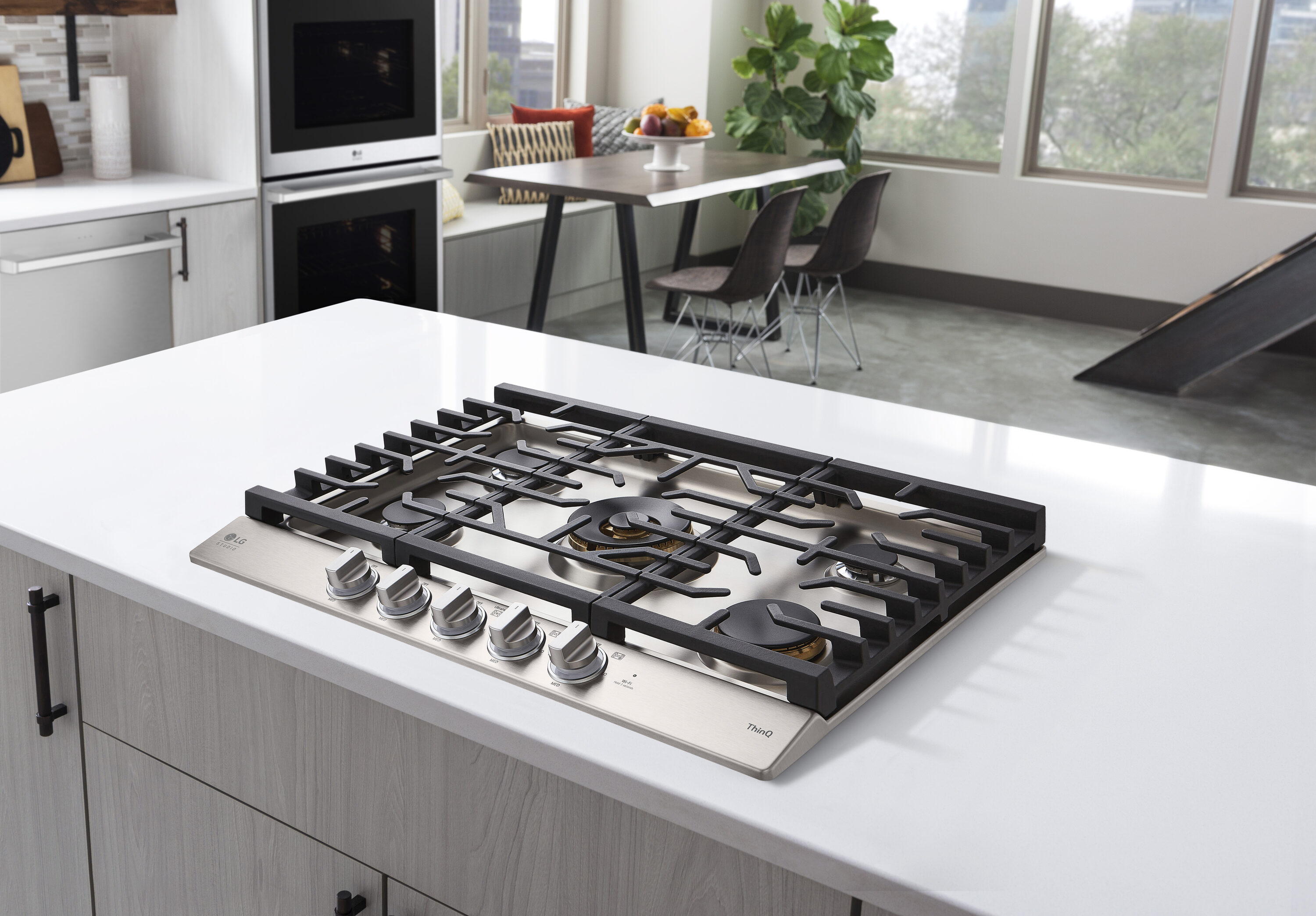 LG STUDIO 30-in 5 Burners Stainless Steel Gas Cooktop in the Gas 
