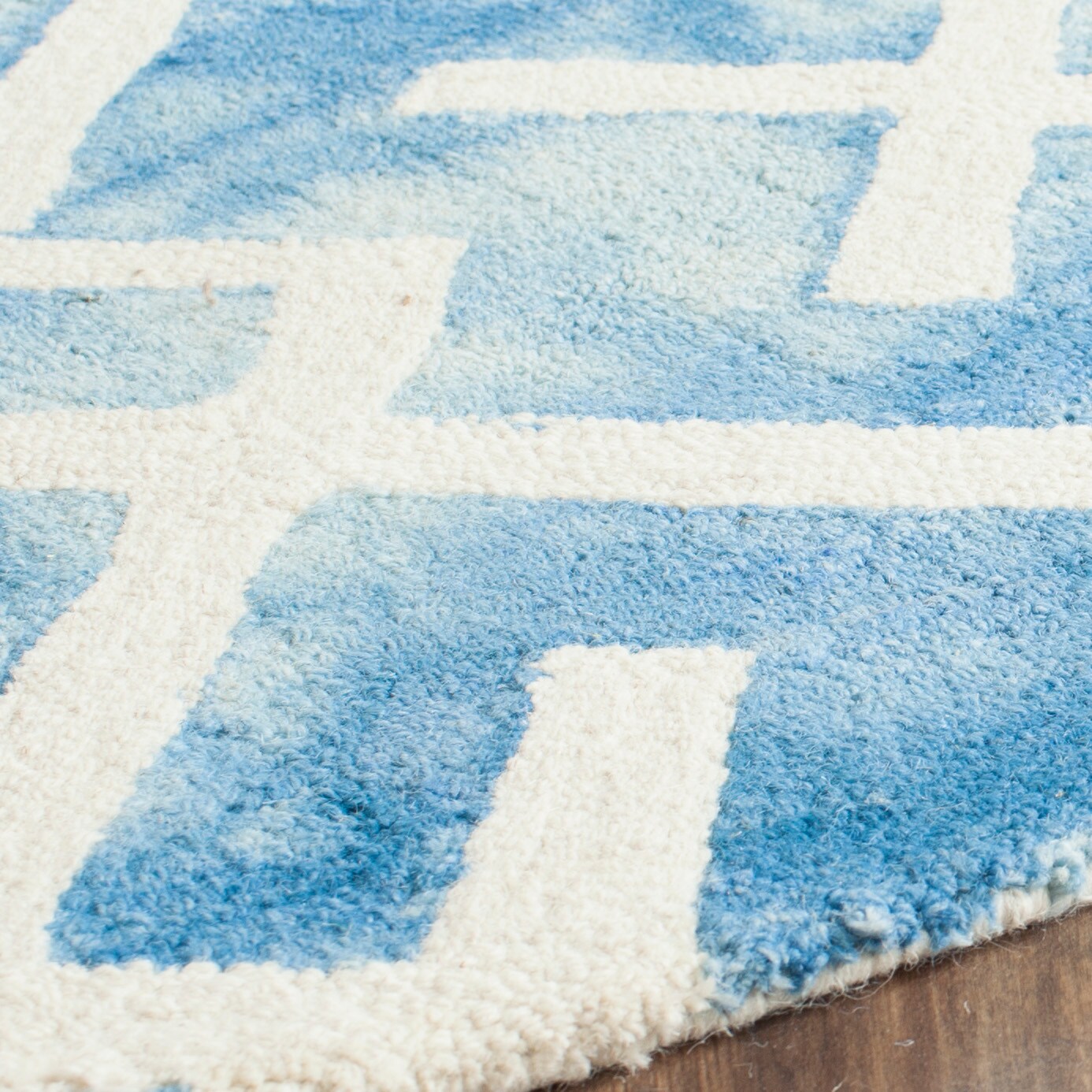 Safavieh DDY677G-7R rugs - View #3