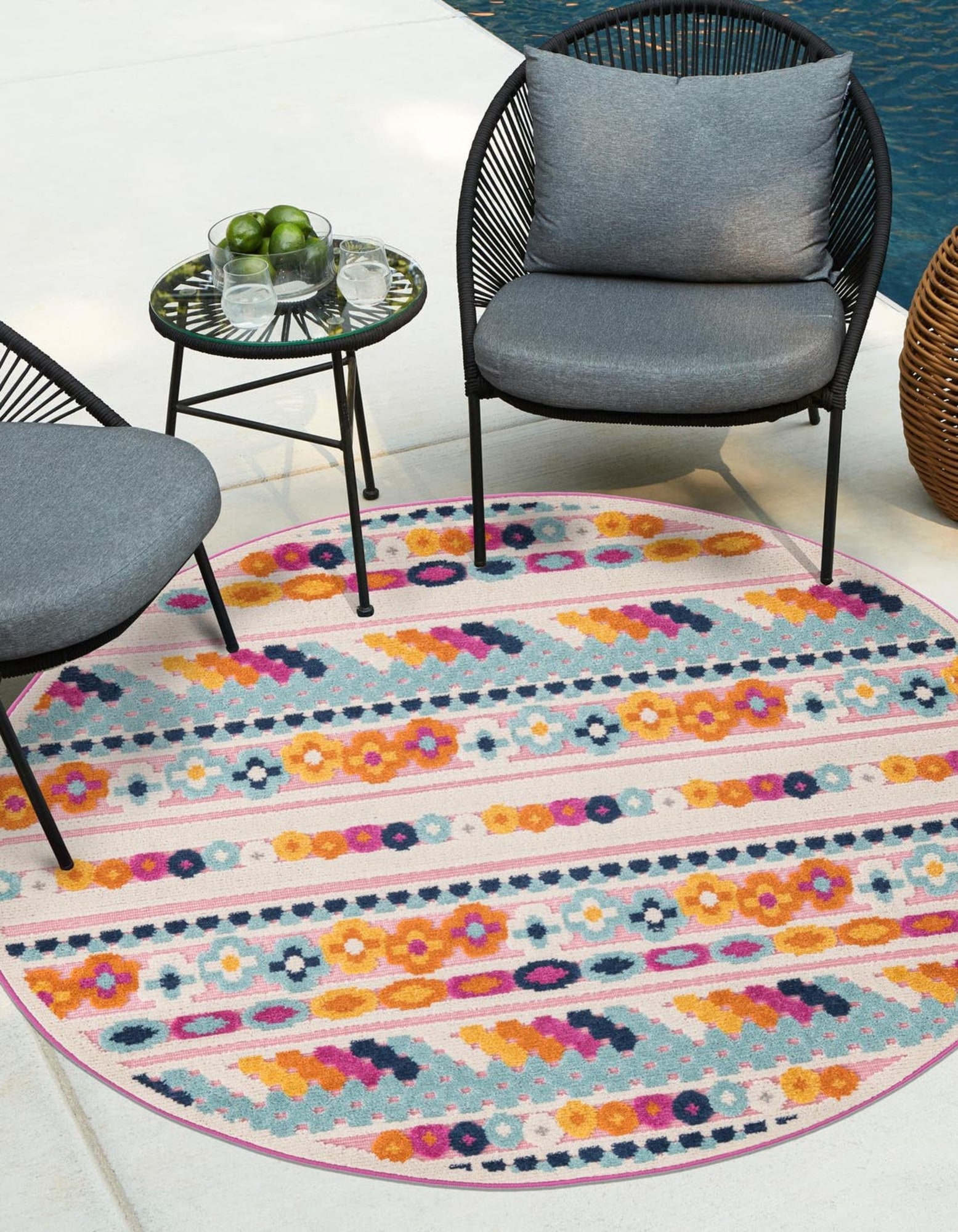Unique Loom 3171196 Aruba Outdoor 3 x 3 (ft) Loomed Polypropylene Pink Round Indoor/Outdoor Stripe Area rug