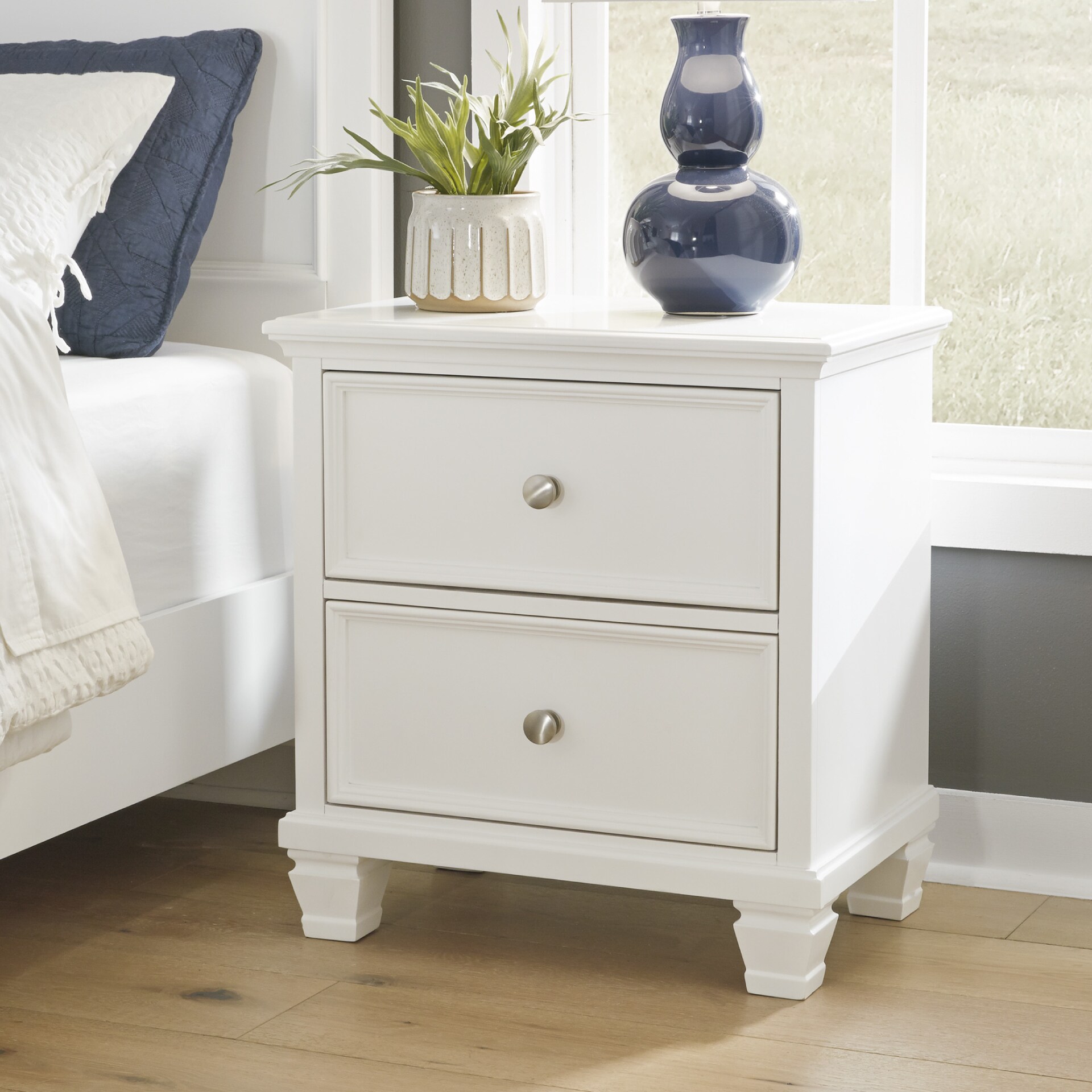 Signature Design by Ashley B680-92 nightstands - View #6