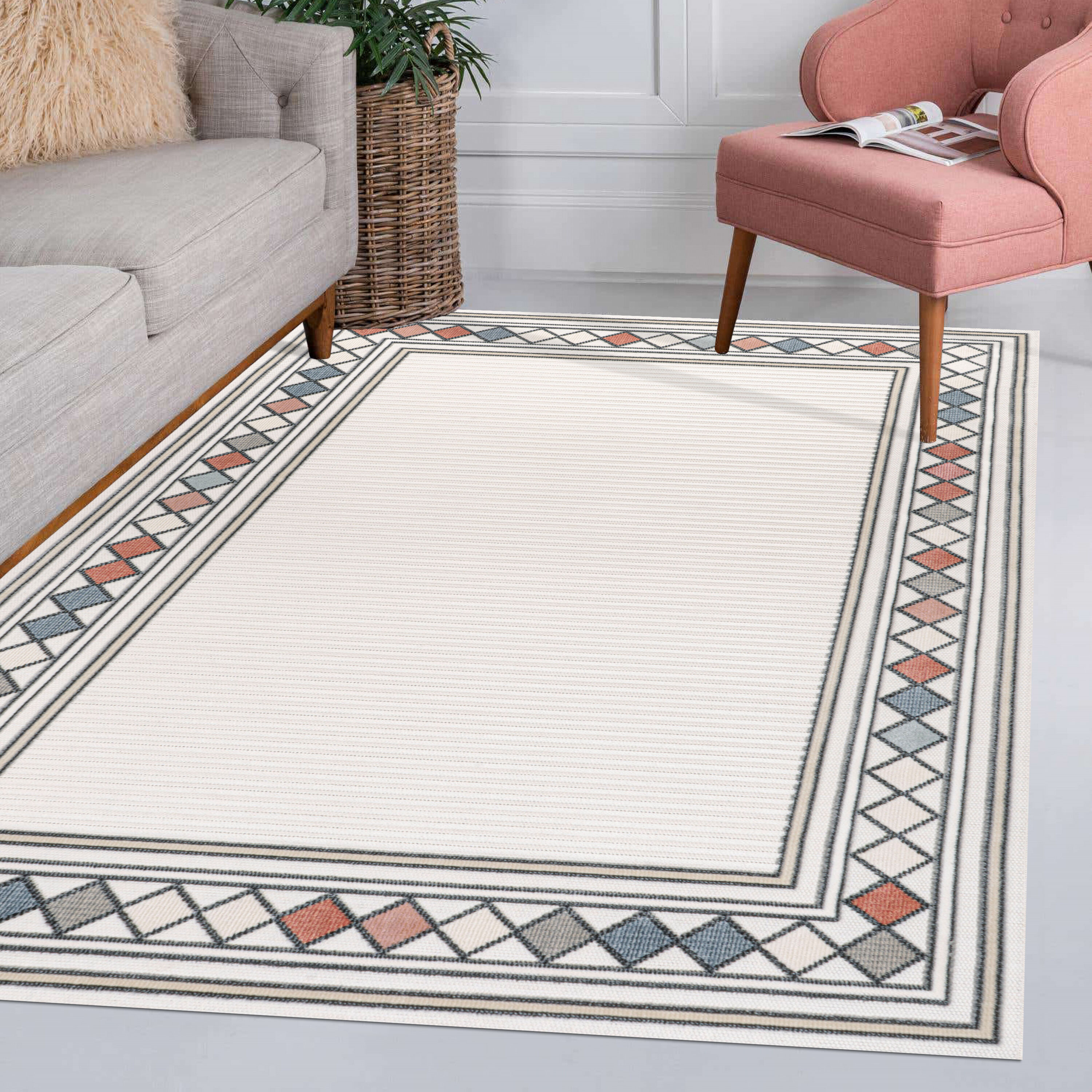 Ivory Beige Geometric Synthetic 5'x8' Reversible Indoor/Outdoor Rug