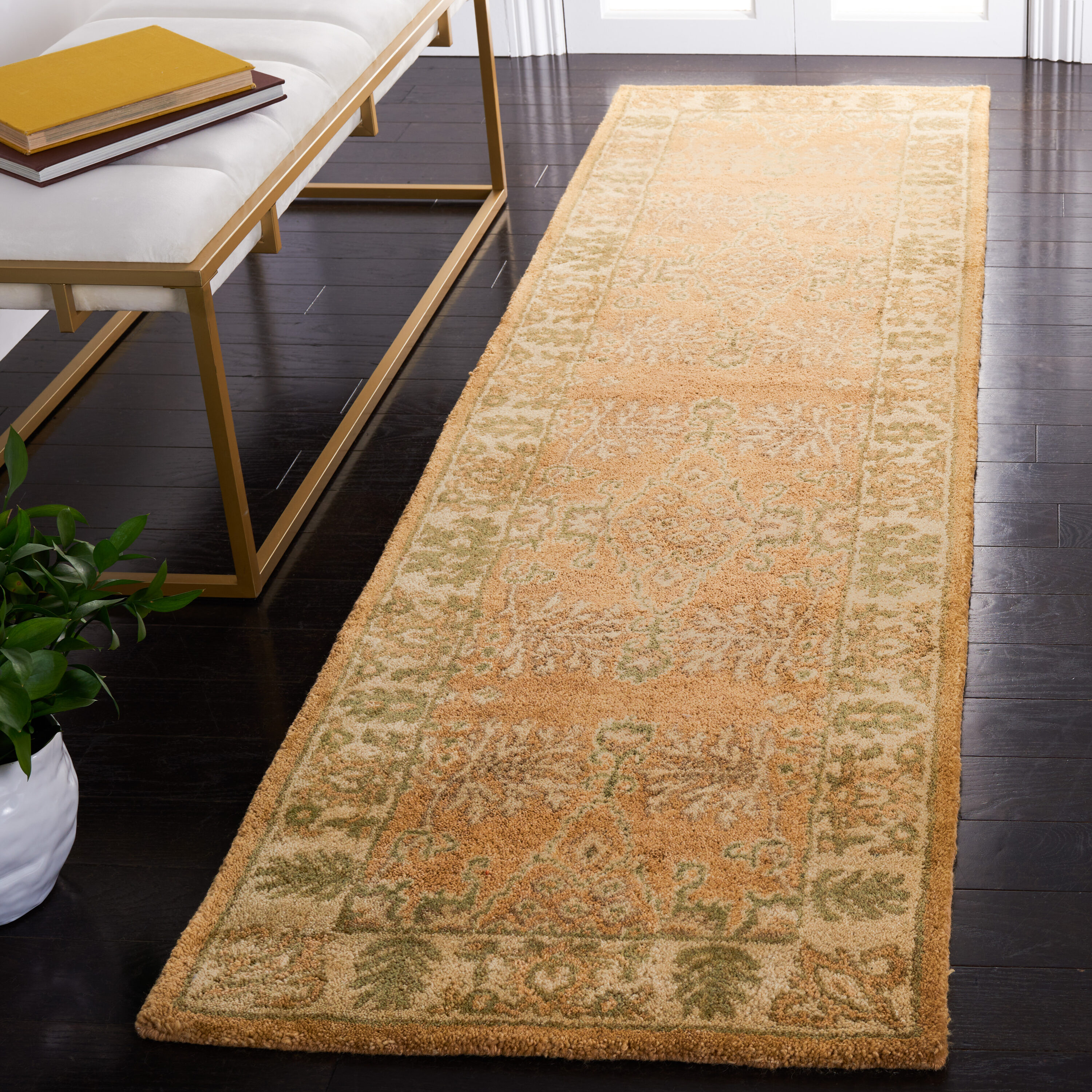 Safavieh BRG190A-28 Brg190 Light Brown/Beige Traditional 2ft-3in x 8ft Runner Rug