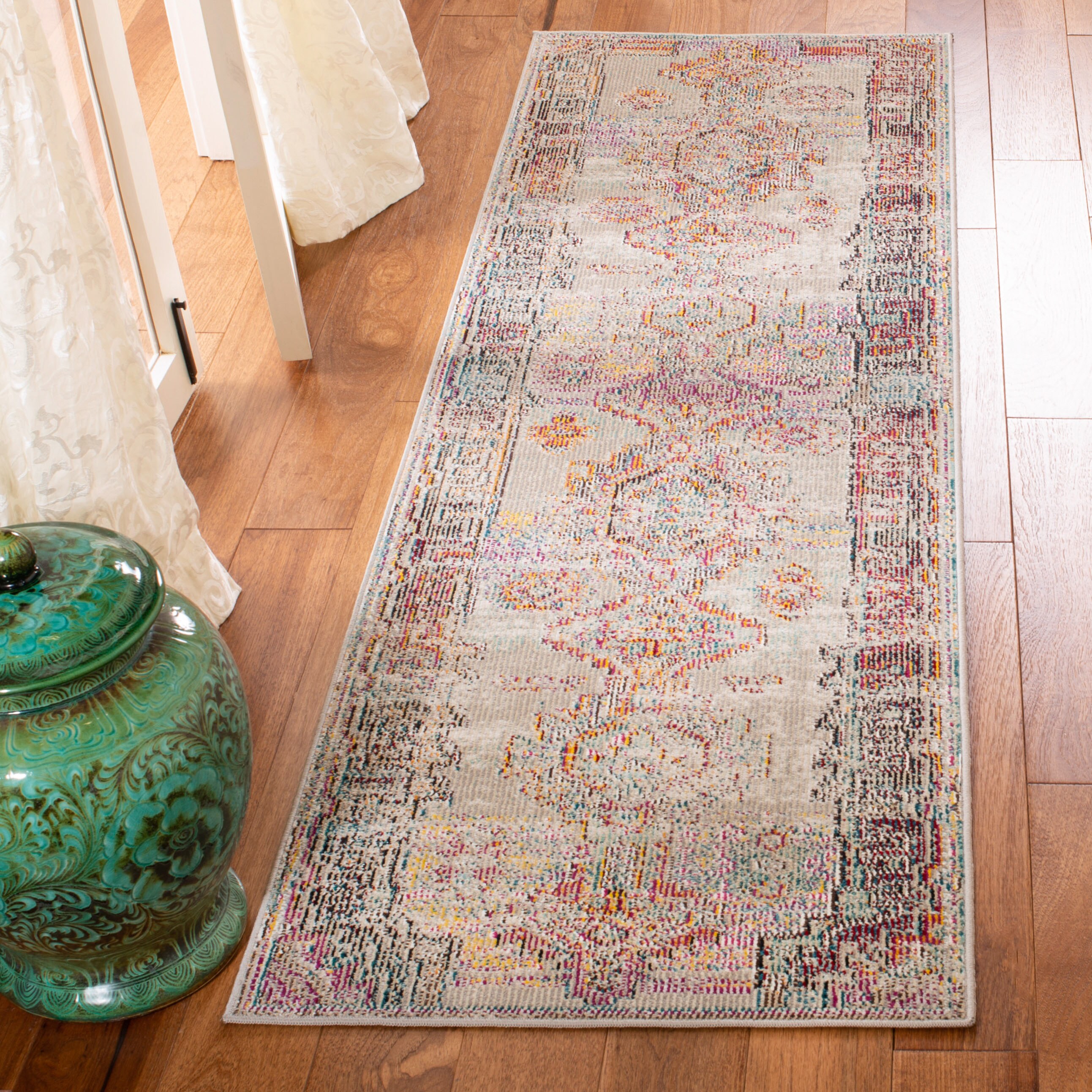 Safavieh CRS517P-25 Crystal Doni 2 x 5 (ft) Loomed Polypropylene Light Gray/Purple Rectangular Indoor Distressed/Overdyed Vintage Runner rug