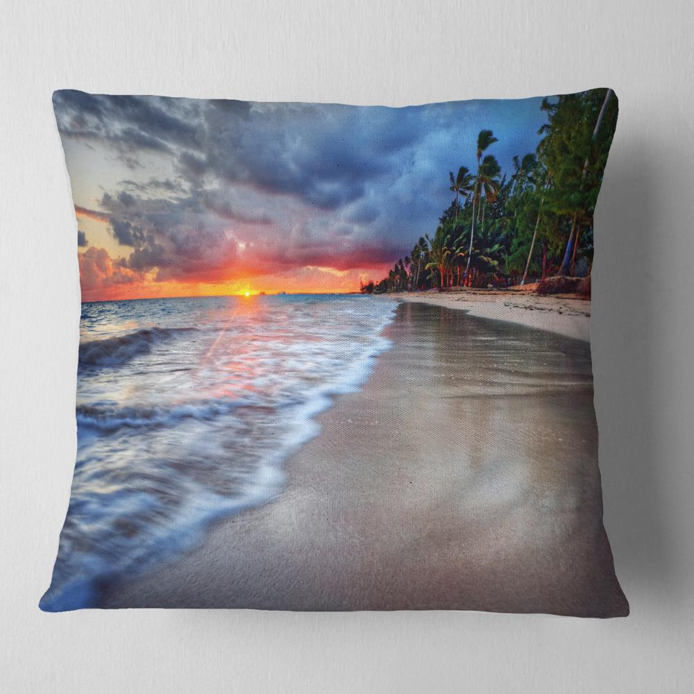 Designart CU14638-16-16 16-in x 16-in Blue Indoor Decorative Pillow