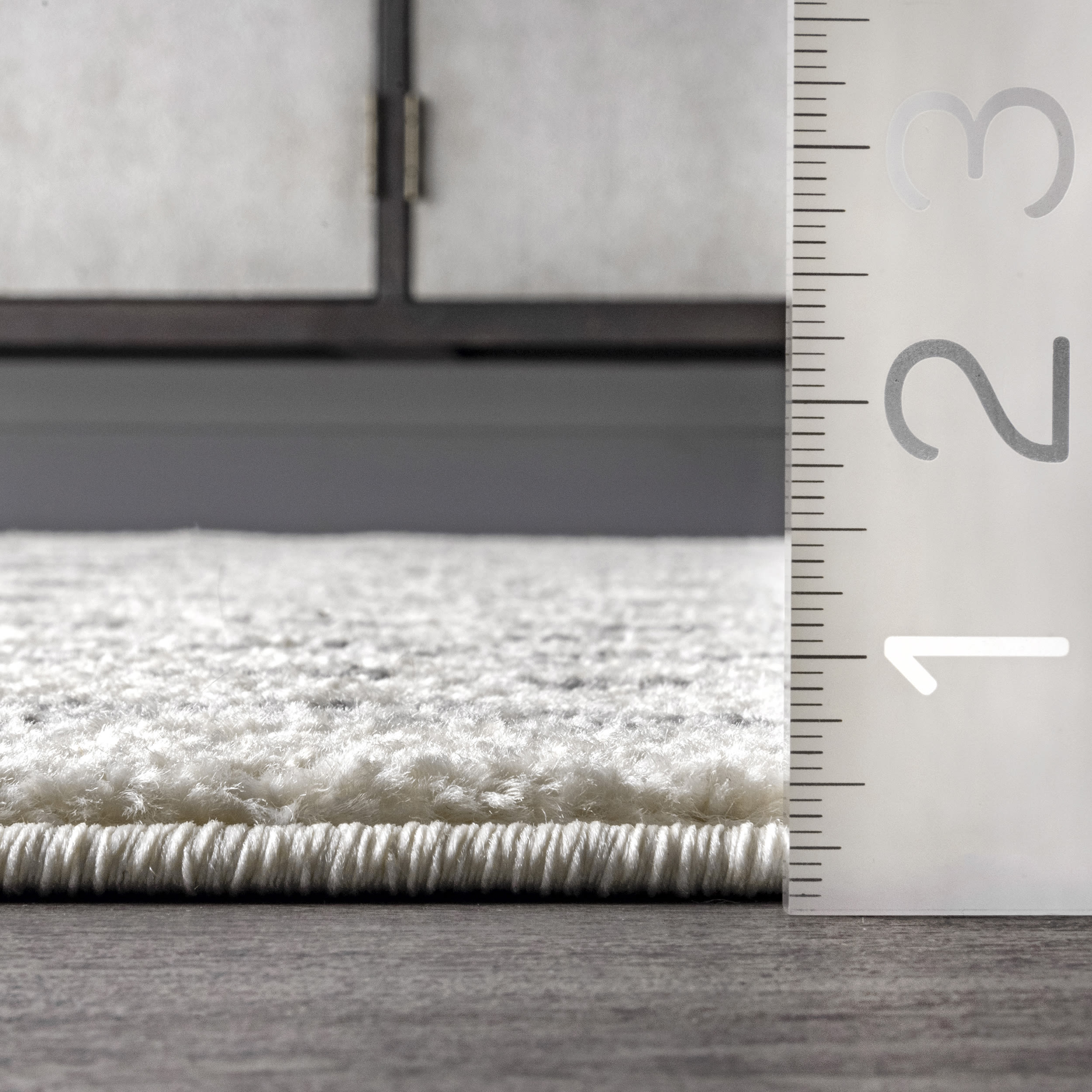Reversible Easy-Care Gray Synthetic 3' x 5' Trellis Area Rug