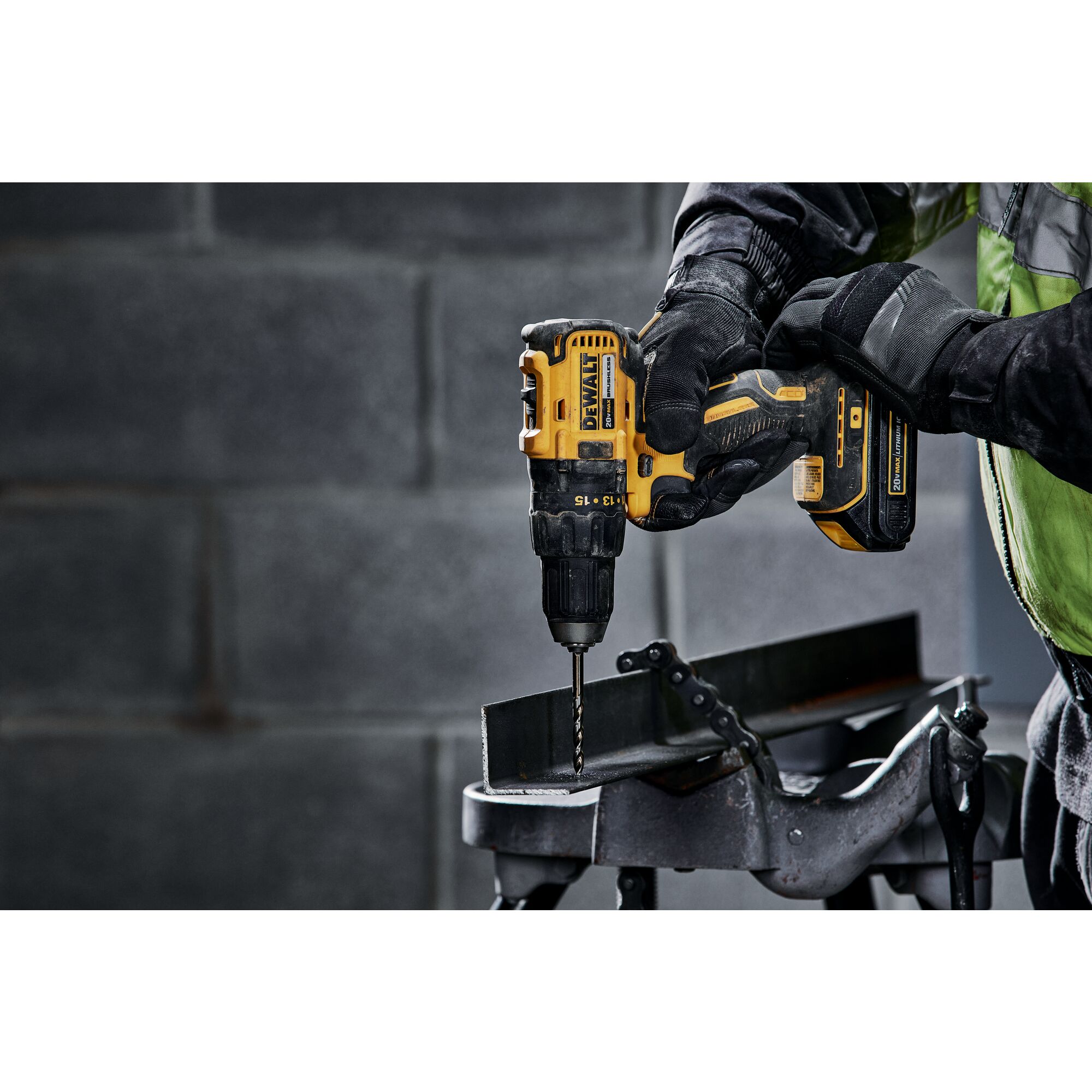 DEWALT 20-volt Max 1/2-in Brushless Cordless Drill(2 Li-ion Batteries  Included and Charger Included) in the Drills department at
