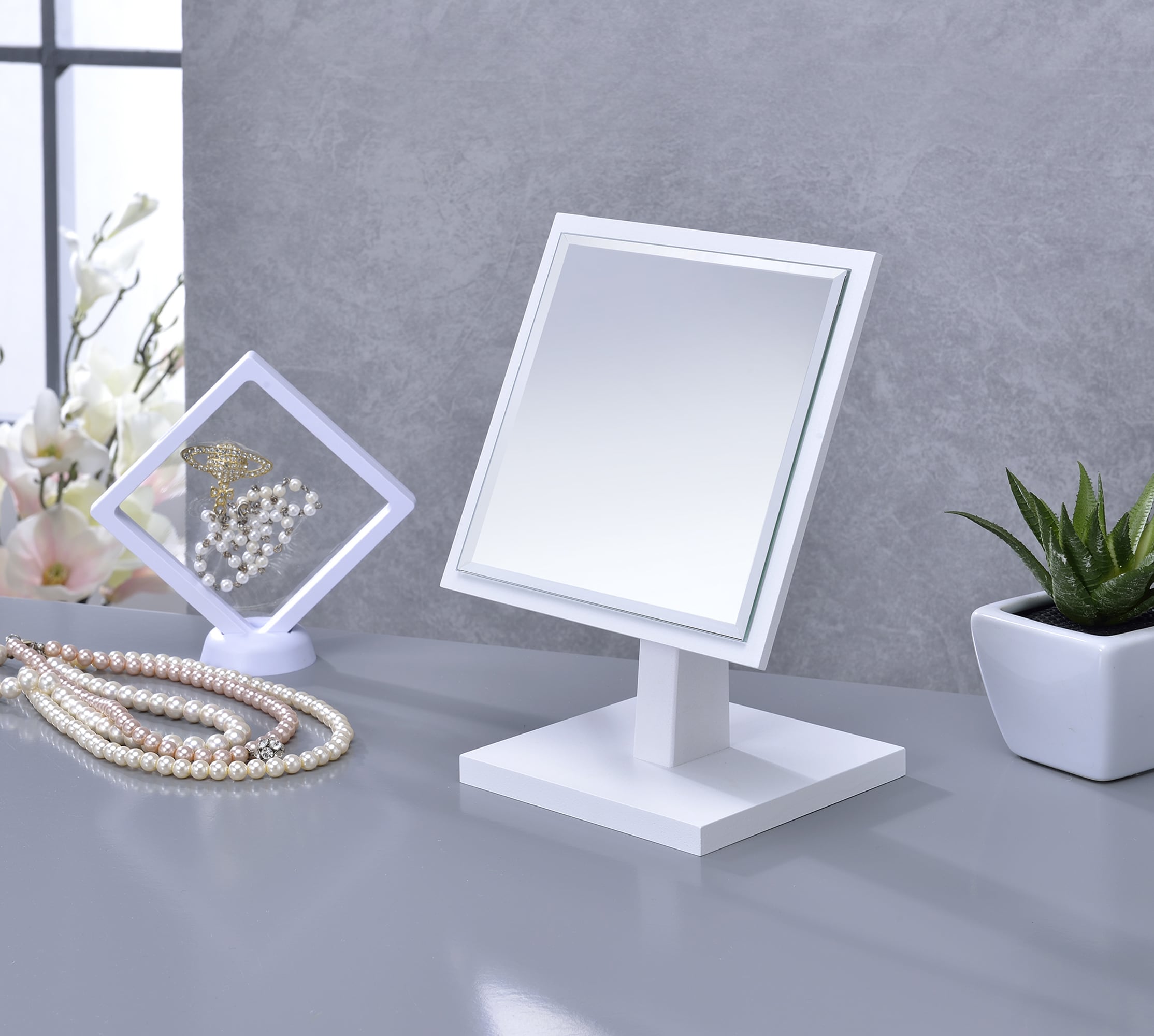 ORE International SUN-3 7-in x 9.25-in Antique White 1x Countertop vanity mirror