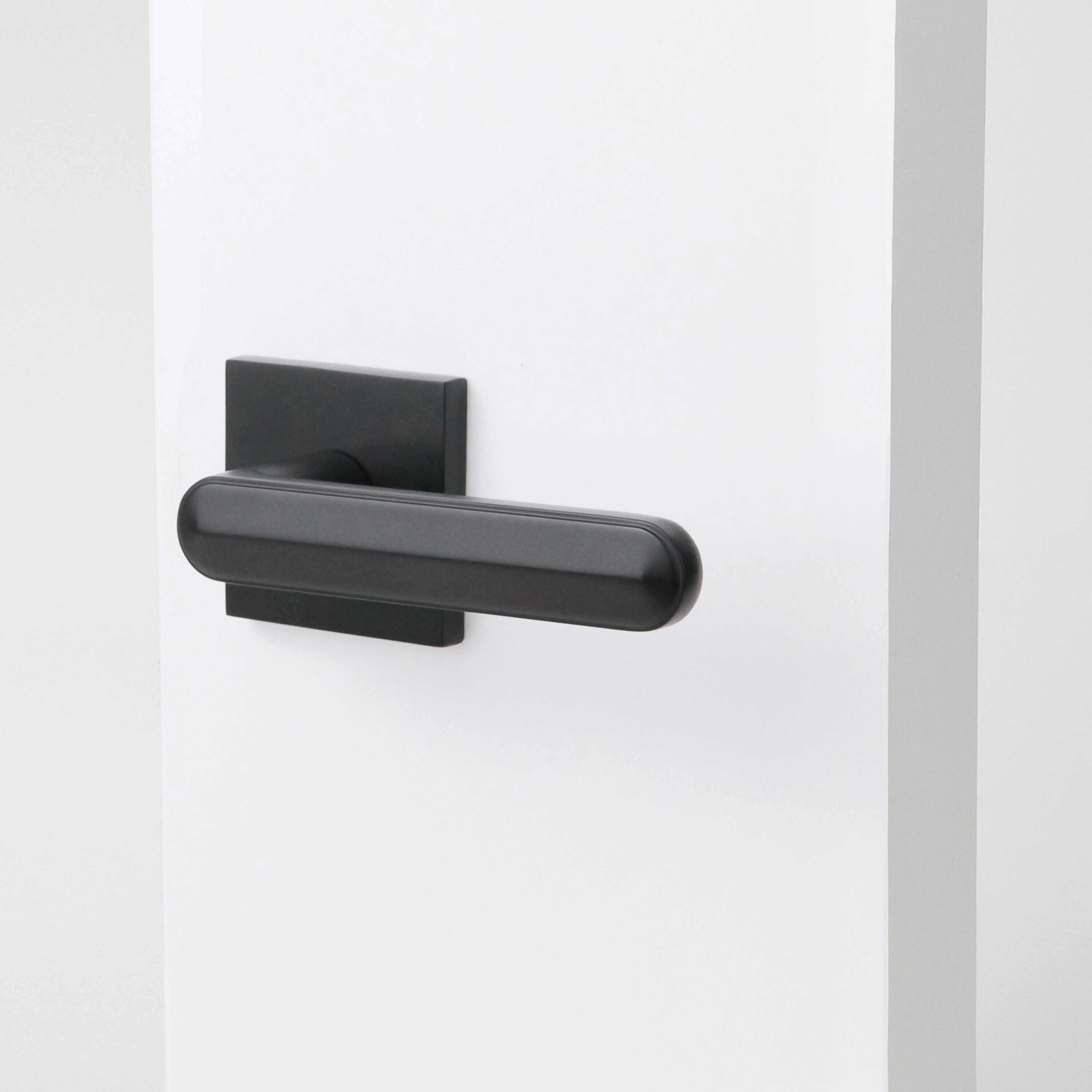McBowery MB-1111DMMB Door-Handles - View #7